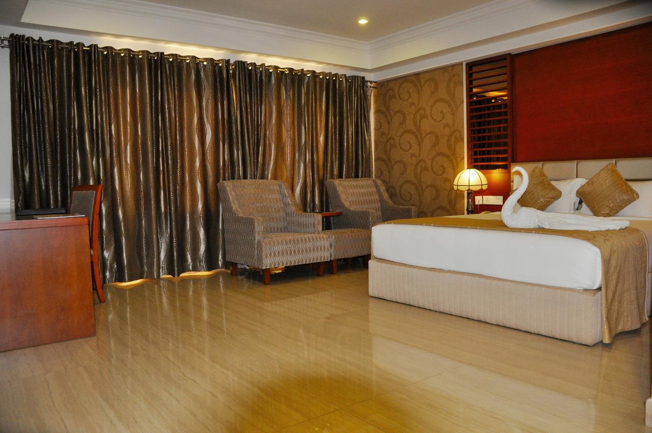 Lake Palace Trivandrum Vettutura Exterior foto
