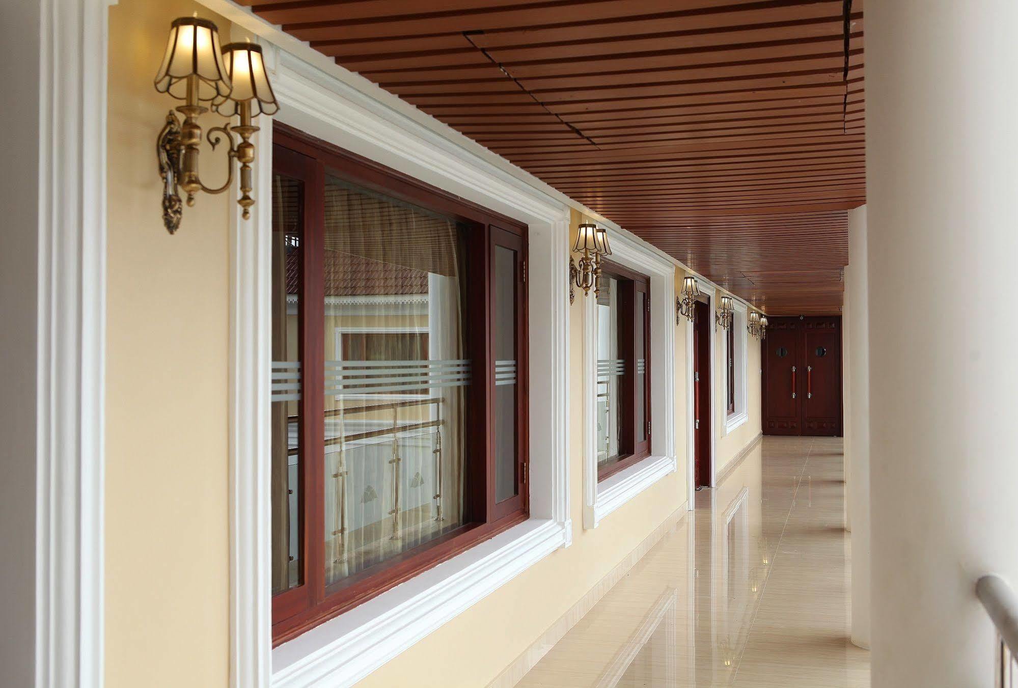 Lake Palace Trivandrum Vettutura Exterior foto